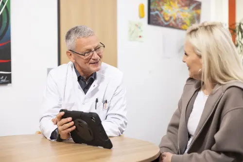 Ärztliche Betreuung und Therapieplanung in der Vitalisklinik